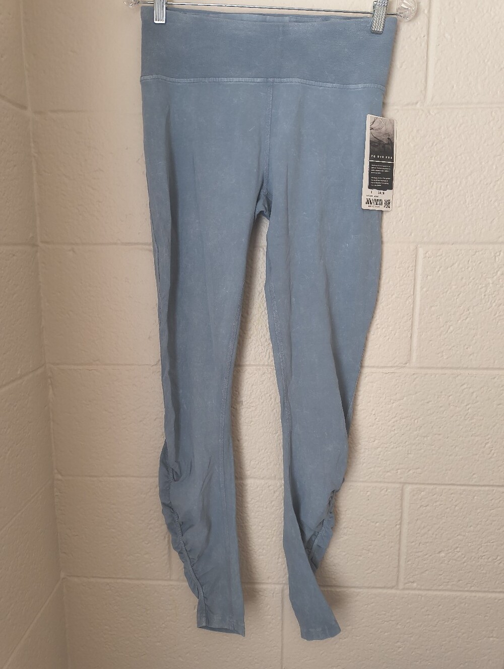 Lululemon Inner Glow Tight 28" - Size 8